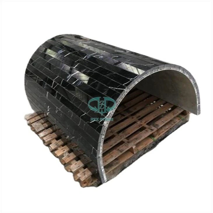 Cột đá cẩm thạch Nero Marquina